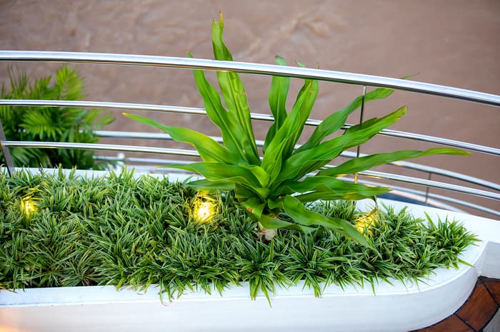 Emerald Waterways - Emerald Harmony - Pool Deck Sun Deck _1_.jpg